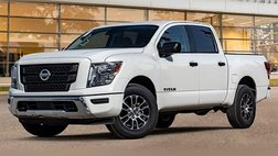 2023 Nissan Titan SV