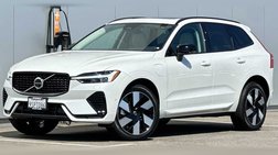2025 Volvo XC60 T8 Plus Dark Theme