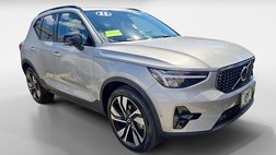 2025 Volvo XC40 B5 Plus Dark Theme