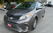 2019 Toyota Sienna XLE
