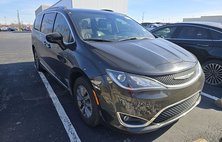 2020 Chrysler Pacifica Hybrid Touring L