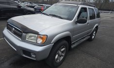 2004 Nissan Pathfinder SE