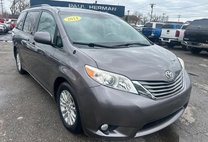 2014 Toyota Sienna 5dr 7-Pass Van V6 XLE AAS FWD (Natl)
