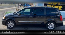2014 Chrysler Town and Country Limited