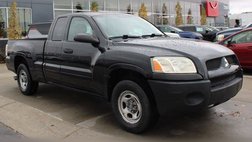 2008 Mitsubishi Raider LS