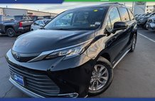 2021 Toyota Sienna XLE 7-Passenger
