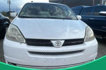 2004 Toyota Sienna 4 Dr XLE Passenger Van