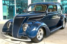 1937 Ford 