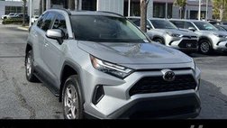 2022 Toyota RAV4 XLE