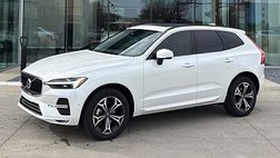 2022 Volvo XC60 B5 Momentum