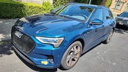 2022 Audi e-tron quattro Premium