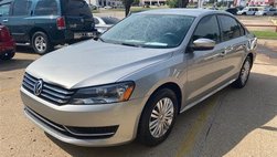 2014 Volkswagen Passat S 1.8