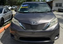 2015 Toyota Sienna LE