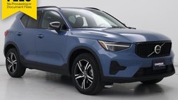 2024 Volvo XC40 B5 Core Dark Theme