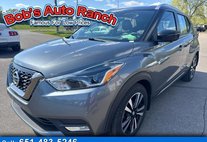 2019 Nissan Kicks SR