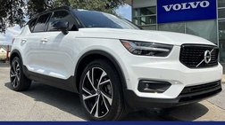 2022 Volvo XC40 T5 R-Design