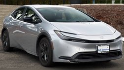 2025 Toyota Prius LE