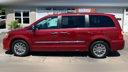 2015 Chrysler Town and Country Touring-L