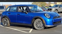2025 MINI Hardtop Cooper S Signature Trim