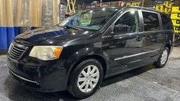 2013 Chrysler Town and Country Touring