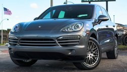 2014 Porsche Cayenne Standard