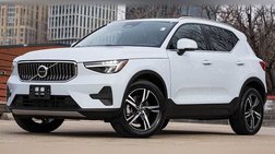 2025 Volvo XC40 B5 Core Bright Theme