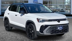 2025 Volkswagen Taos SE Black 4Motion