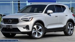 2024 Volvo XC40 B5 Plus Bright Theme