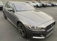 2017 Jaguar XE 35t R-Sport