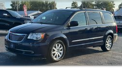 2016 Chrysler Town and Country Touring