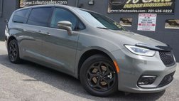2022 Chrysler Pacifica Hybrid Touring L