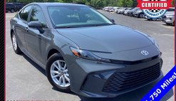 2025 Toyota Camry Hybrid LE