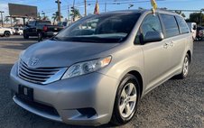 2015 Toyota Sienna LE