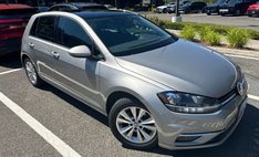 2019 Volkswagen Golf SE
