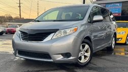 2011 Toyota Sienna LE