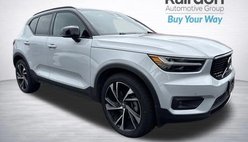 2021 Volvo XC40 T5 R-Design
