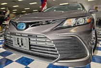 2022 Toyota Camry Hybrid LE