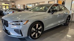 2024 Volvo S60 Recharge T8 Core Dark Theme