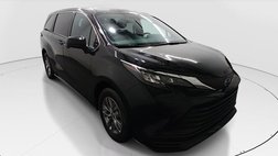 2025 Toyota Sienna LE 8-Passenger