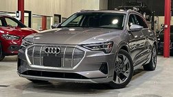 2022 Audi e-tron quattro Premium