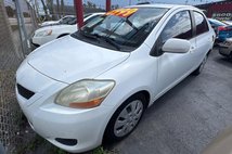 2009 Toyota Yaris S