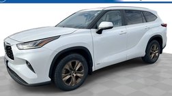 2023 Toyota Highlander Hybrid Bronze Edition