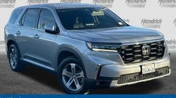2023 Honda Pilot EX-L w/Rear Captain's Chairs