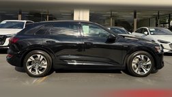2022 Audi e-tron quattro Premium