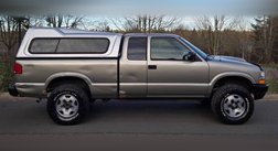 2000 Chevrolet S-10 LS