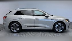 2022 Audi e-tron quattro Premium
