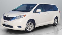 2012 Toyota Sienna LE V6 8 Passenger