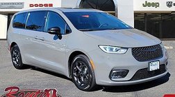 2023 Chrysler Pacifica Hybrid Limited