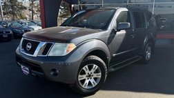 2011 Nissan Pathfinder LE