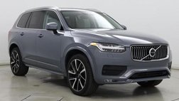 2022 Volvo XC90 T6 Momentum 7-Passenger